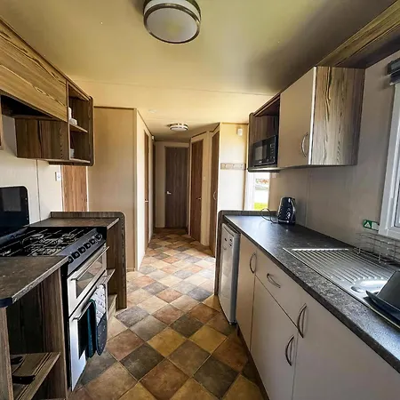 Brilliant 8 Berth Caravan At Reighton Sands Park, Haven Ref 61053rc *