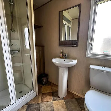 Brilliant 8 Berth Caravan At Reighton Sands Park, Haven Ref 61053rc