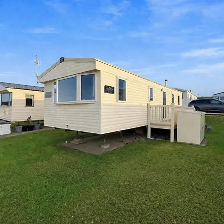 Brilliant 8 Berth Caravan At Reighton Sands Park, Haven Ref 61053rc Hébergement de vacances Filey